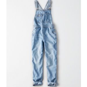 AE high waisted tom girl denim overalls.